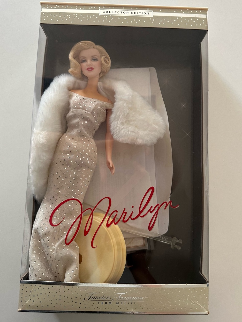 Vintage 2001 Marilyn Collector Edition Doll in Ivory Gown & accessories.